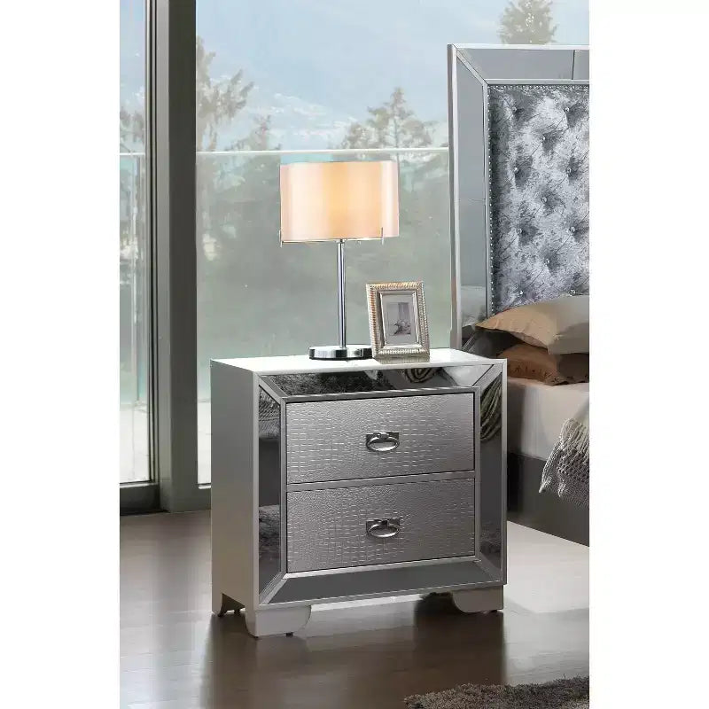 Table de chevet à 2 tiroirs avec miroirs décoratifs | 71 cm H x 43 cm L x 71 cm P