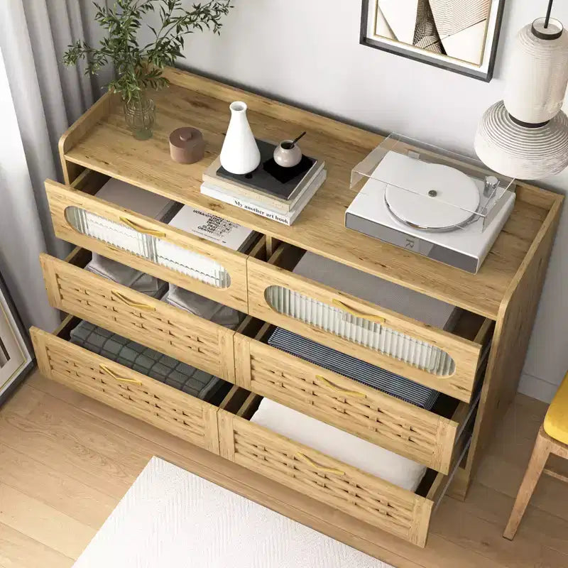 Commode 4 tiroirs en bois moderne | Poignées en métal, finition naturelle