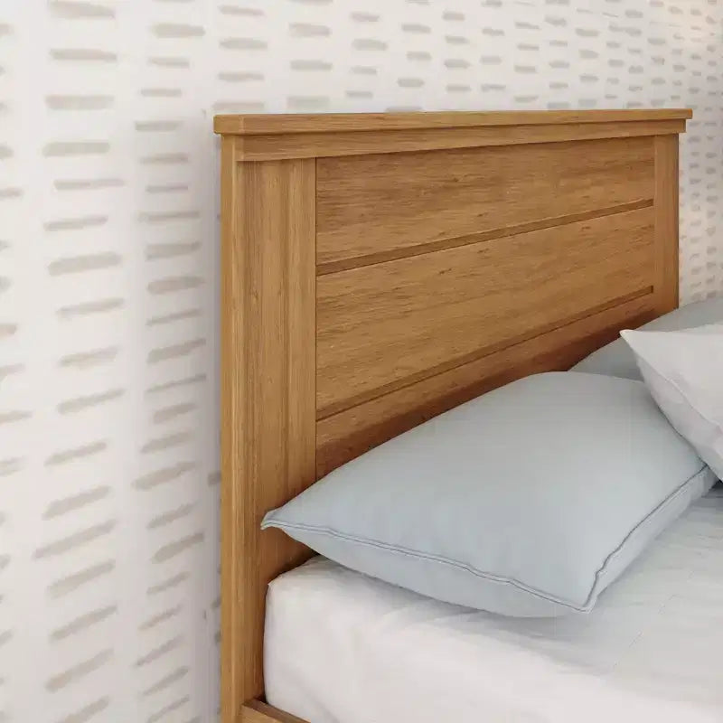 Lit double de style rustique en bois massif avec tête de lit à panneaux et lit gigogne